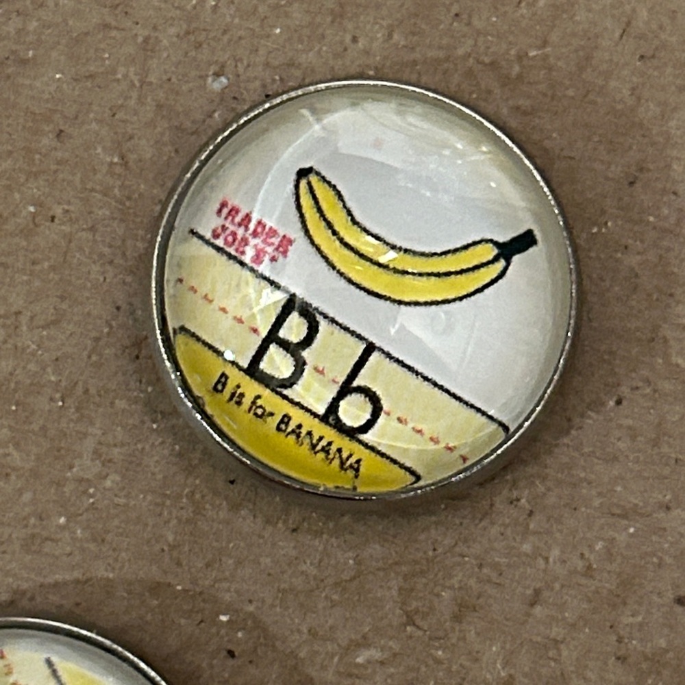 Trader Joe’s button 18mm B for Banana teacher school
